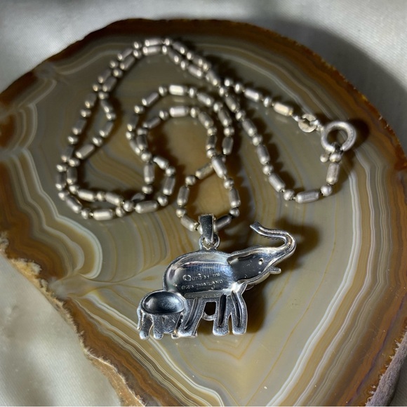 STERLING SILVER ELEPHANTS WITH MARCASITES PENDANT VINTAGE NECKLACE - Picture 3 of 5